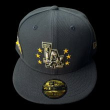 他の写真1: NEW ERA 　59FIFTY 2024 MLB ARMED FORCES STARS CAP 軍隊記念　LA　